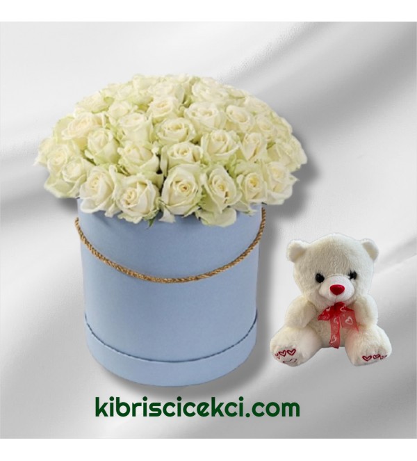 Kutuda 51 Beyaz Gül Ayıcık